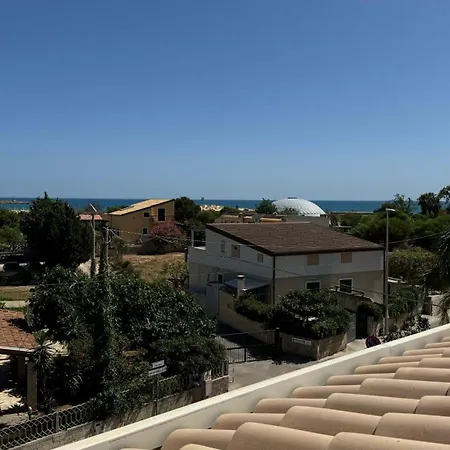 - Via Del Mare Apartment Marina di Modica